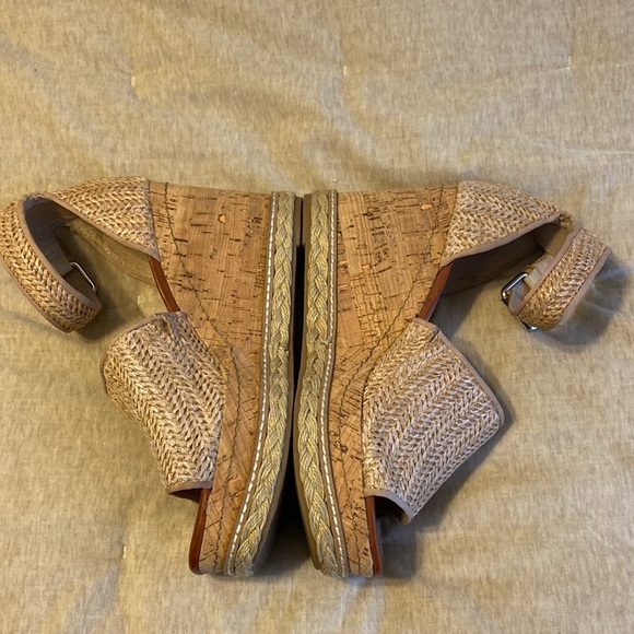 Dolce Vita Cork and Raffia Sz. 8 Platform Wedge - Picture 2 of 8
